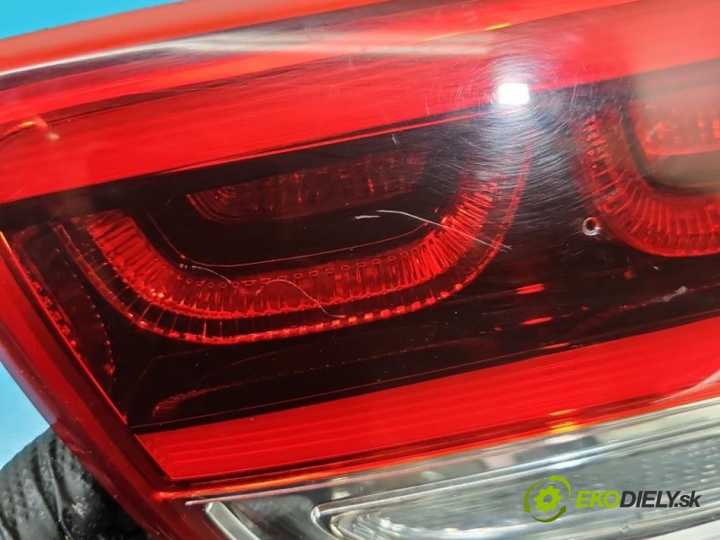 Kia Sorento III 2014-2020 2.0 crdi 185 HP automatic 136 kW 1995 cm3 5- svetlo / reflektor zadné pravé kufrové dvere 92404-C5110