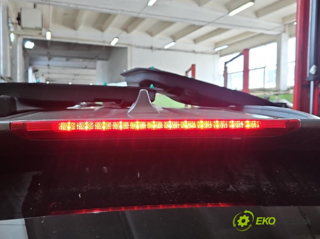 Kia Sorento III 2014-2020 2.0 crdi 185 HP automatic 136 kW 1995 cm3 5- světlo: stop: 92700-C5000
