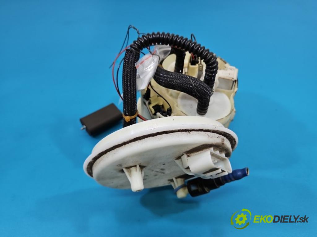 Opel Meriva A 2002-2010 1.6 16V 105 HP manual 77 kW 1598 cm3 5- čerpadlo palivo 13196444