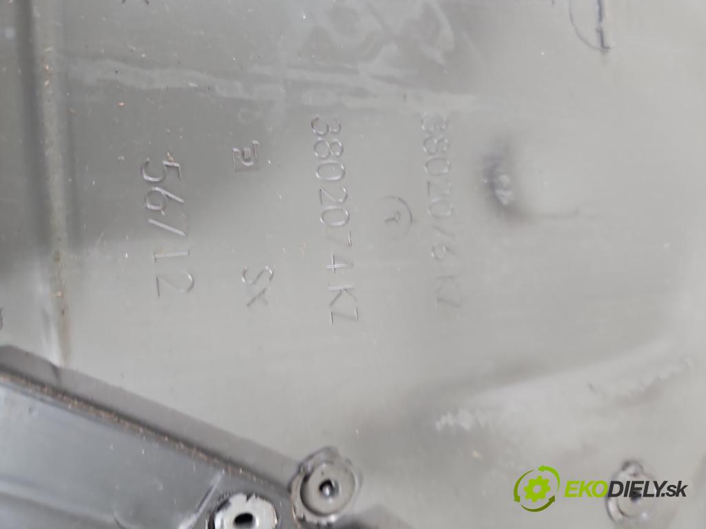 Iveco Daily IV 2006-2014 3.0 HPI 170 hp manual 125 kW 2998 cm3 5- Tapacír: dveře přední levé