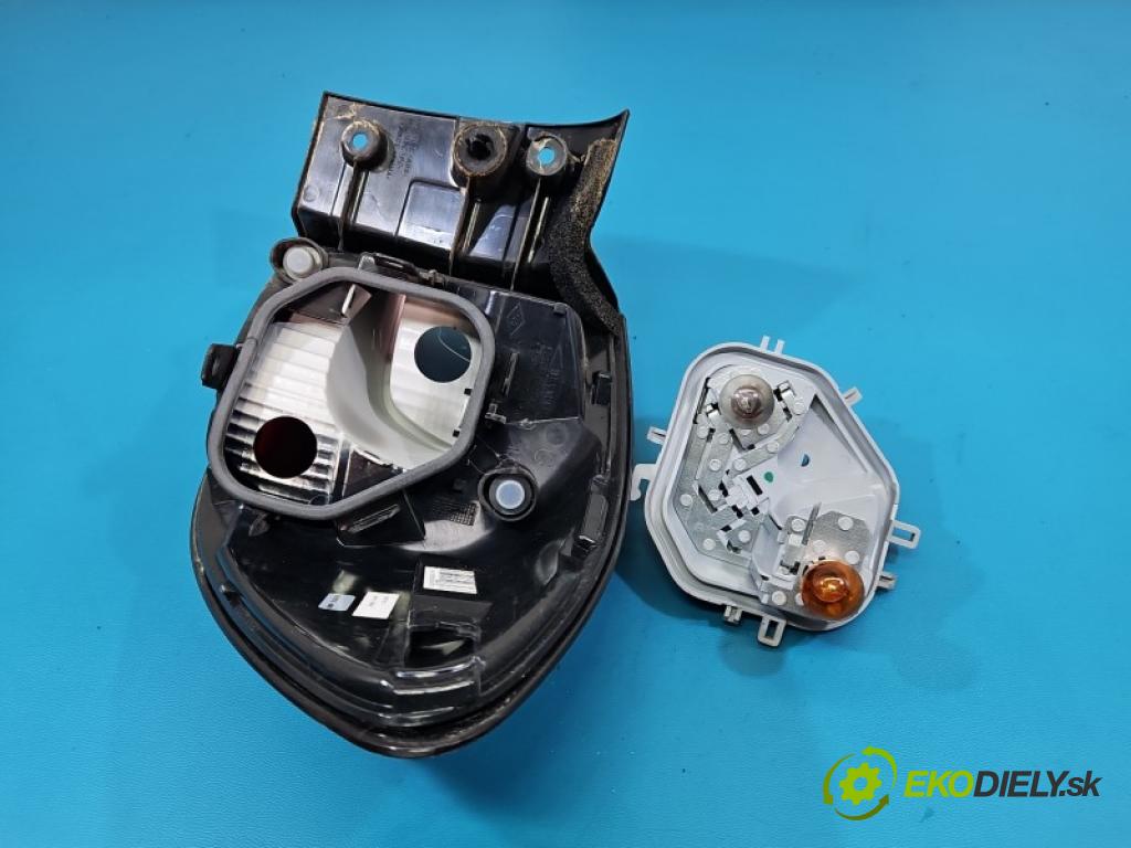 Renault Captur I 2013-2019 1.5 dci 90 hp manual 66 kW 1461 cm3 5- světlo zadní levé blatník: 265558548P