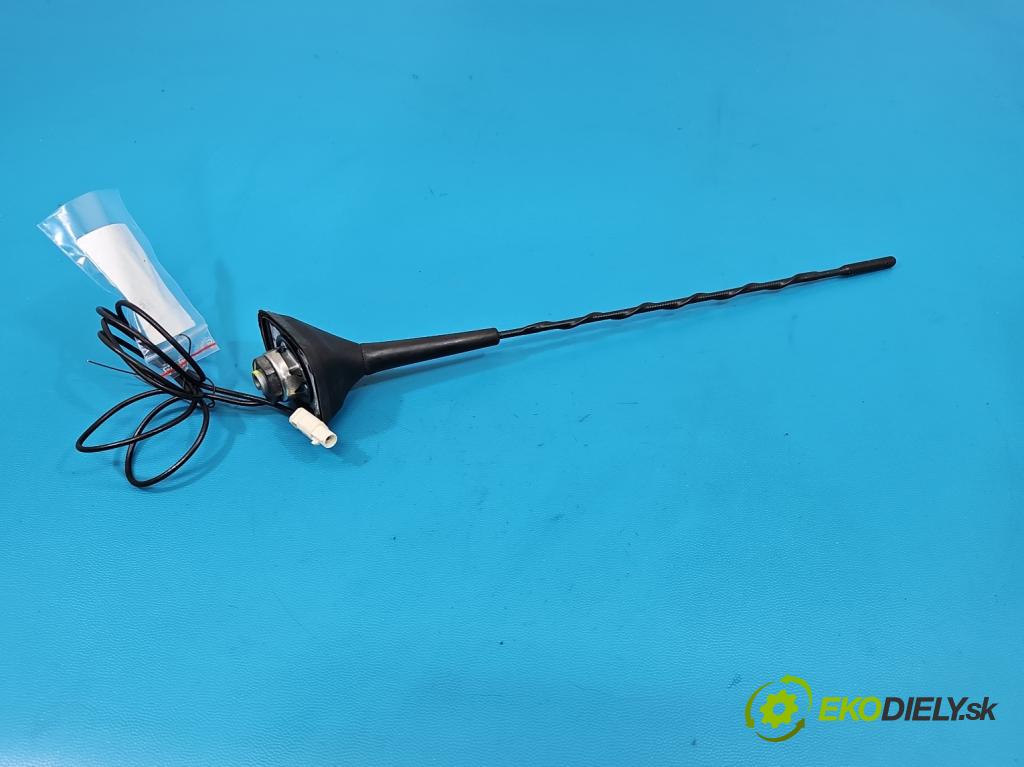Renault Captur I 2013-2019 1.5 dci 90 HP manual 66 kW 1461 cm3 5- Antena