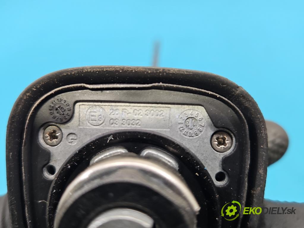 Renault Captur I 2013-2019 1.5 dci 90 HP manual 66 kW 1461 cm3 5- Antena