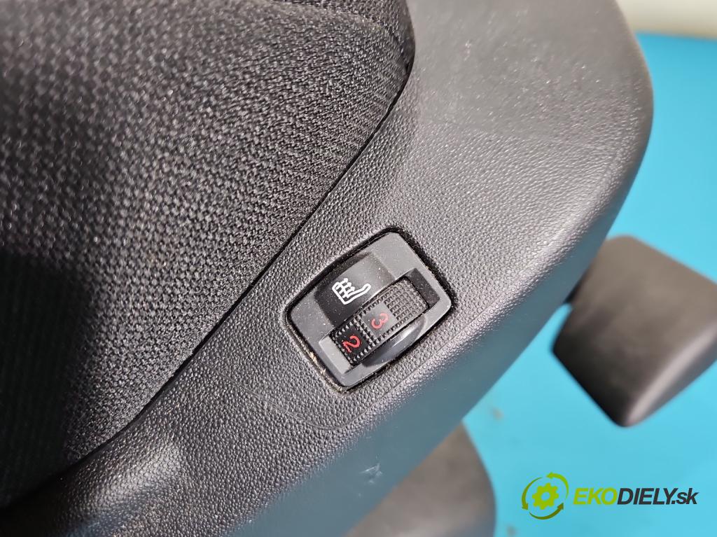 Citroen C4 Picasso II 2013-2019 1.6 hdi 120 HP automatic 88 kW 1560 cm3 5- Sedačka ľavý (Sedadlo)