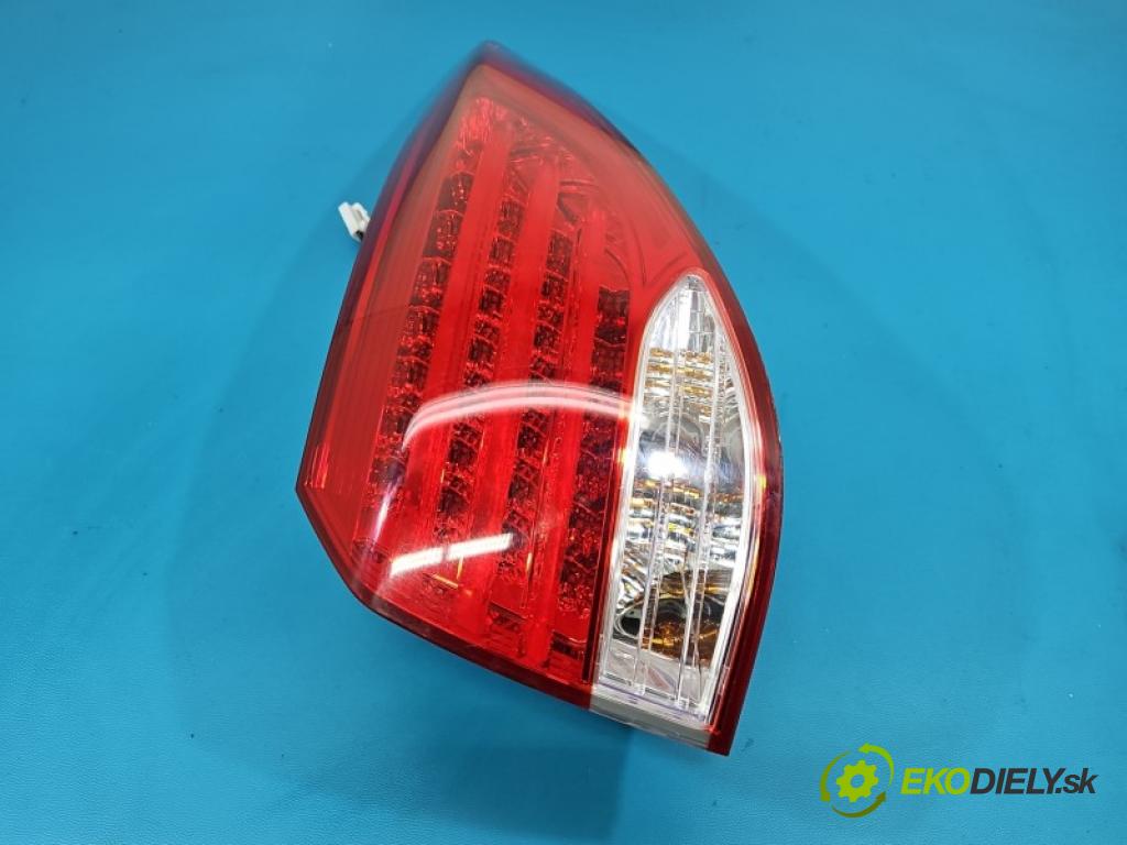Hyundai I40 1.6 GDI G4FD 135 hp manual 99 kW 1599 cm3 5- světlo zadní pravé blatník: 92402-3Z000