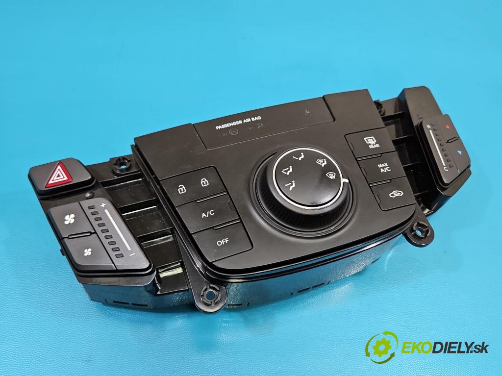 Hyundai I40 1.6 GDI G4FD 135 hp manual 99 kW 1599 cm3 5- palubní deska panel topení 97250-3ZMB0