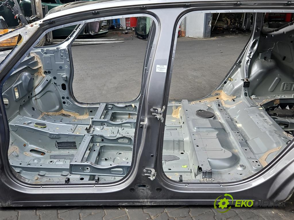 Renault Espace V 2014-2023 1.6 dci 160 hp automatic 118 kW 1598 cm3 5- práh levý  (Karoserie ostatní)