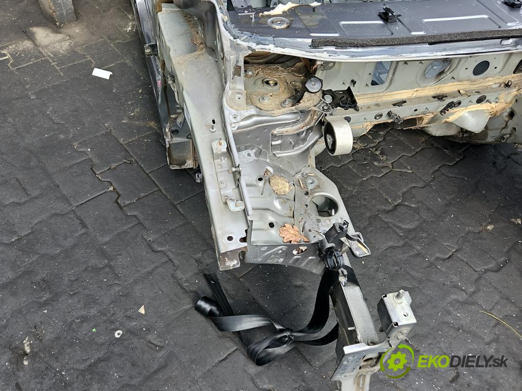 Renault Espace V 2014-2023 1.6 dci 160 hp automatic 118 kW 1598 cm3 5- štvrťka pravé