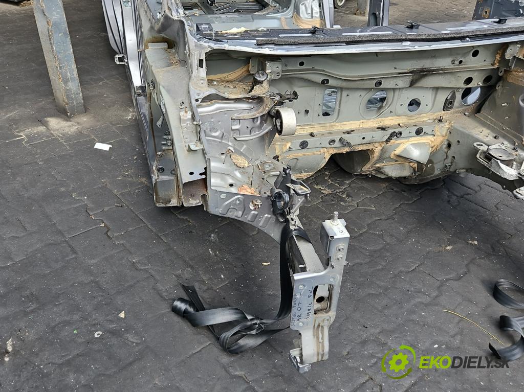 Renault Espace V 2014-2023 1.6 dci 160 hp automatic 118 kW 1598 cm3 5- štvrťka pravé