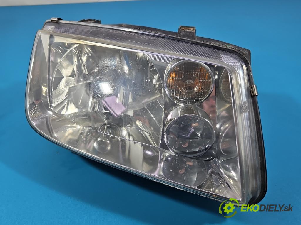 Vw Bora 1.6b 101 HP manual 74 kW 1595 cm3 4- Reflektor: pravý (Svetlo predné pravé)