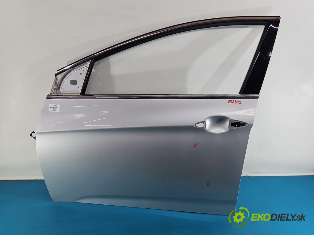 Hyundai I40 1.6 GDI G4FD 135 HP manual 99 kW 1599 cm3 5- dvere predné ľavé  (Kľučka dverí ostatné)
