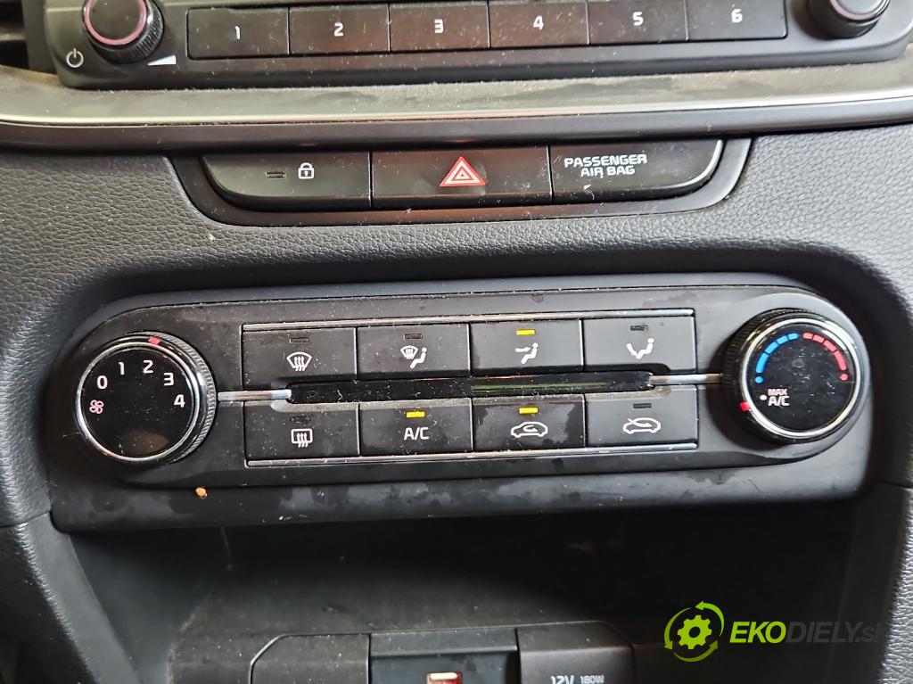 Kia Ceed III 2018- 1.6 CRDI 116 hp manual 85 kW 1598 cm3 5- palubní deska panel topení 97250-J7020