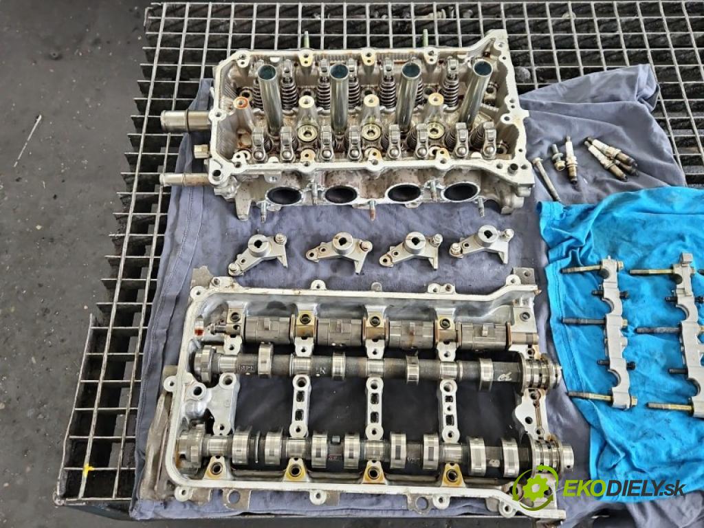 Toyota Auris II 2012-2018 1.6 16V 132 hp manual 97 kW 1598 cm3 5- hlava motoru 1ZR