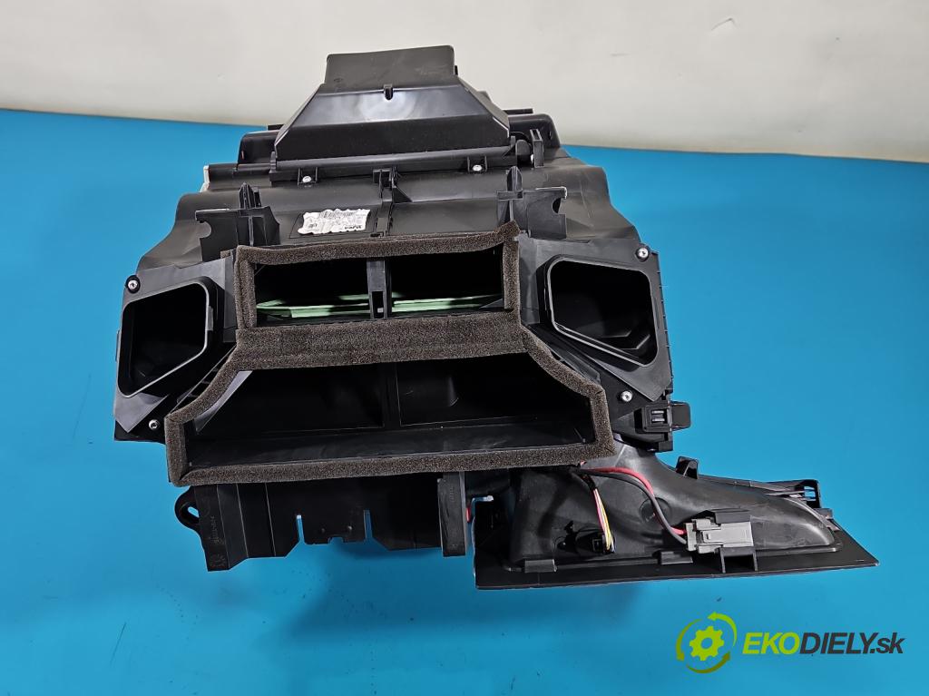 Renault Espace V 2014-2023 1.6 dci 160 hp automatic 118 kW 1598 cm3 5- radiátor 272706686R (Radiátor topení)