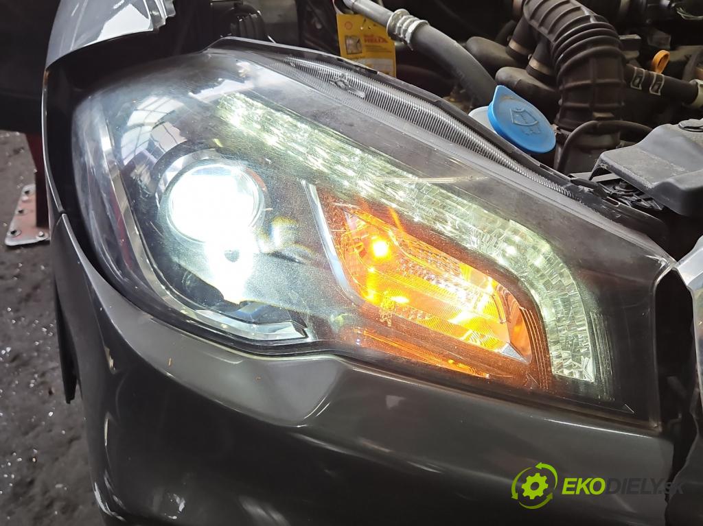 Suzuki SX4 S-Cross 2013-2021 1.0 T K10C 111KM manual 82 kW 998 cm3 5- Reflektor: pravý 100-18738 (Svetlo predné pravé)