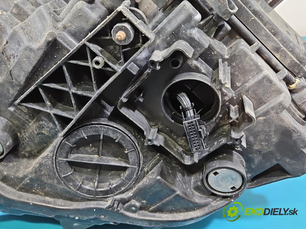 Vw Passat B8 2014- 2.0 tdi 190 HP automatic 140 kW 1968 cm3 5- Reflektor: pravý 3G1941774D (Svetlo predné pravé)
