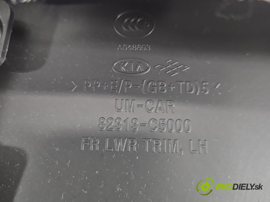 Kia Sorento III 2014-2020 2.0 crdi 185 HP automatic 136 kW 1995 cm3 5- Čalounictví: dvere zadné pravé 82313-C5000