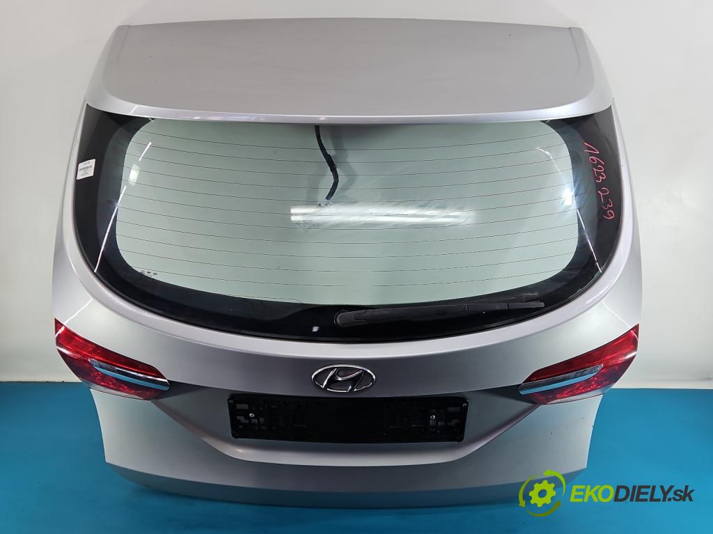 Hyundai I40 1.6 GDI G4FD 135 HP manual 99 kW 1599 cm3 5- zadna kufor  (Kapota zadná (kufor))