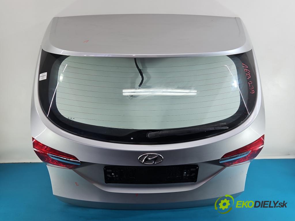 Hyundai I40 1.6 GDI G4FD 135 HP manual 99 kW 1599 cm3 5- zadna kufor (Kapota zadná (kufor))