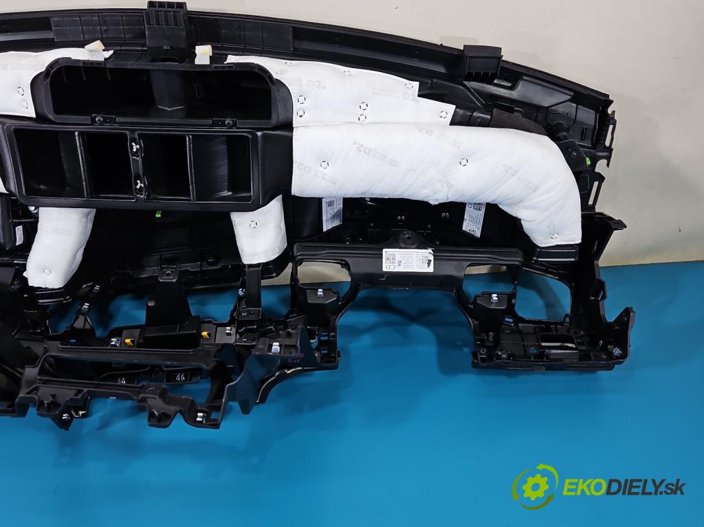 Kia Ceed III 2018- 1.6 CRDI 116 hp manual 85 kW 1598 cm3 5- kokpit,přistrojova deska