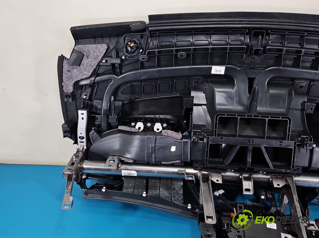 Citroen C4 Picasso II 2013-2019 1.6 hdi 120 hp automatic 88 kW 1560 cm3 5- kokpit,přistrojova deska