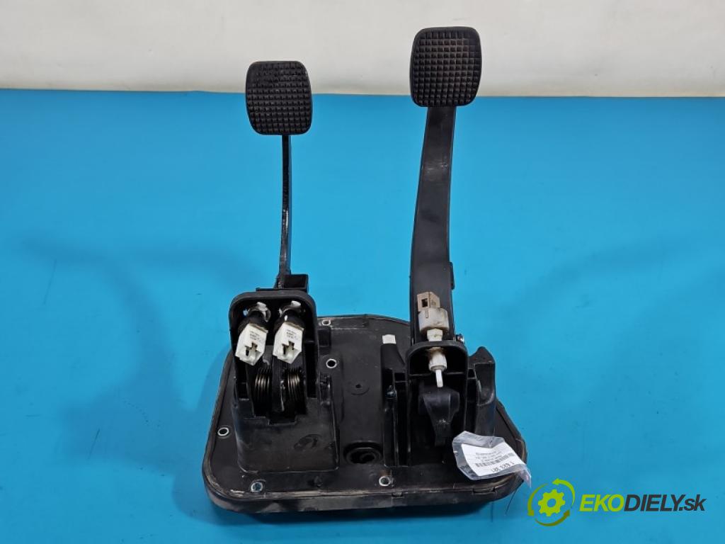 Iveco Daily IV 2006-2014 3.0 HPI 170 HP manual 125 kW 2998 cm3 5- pedále ostatné 5801259319