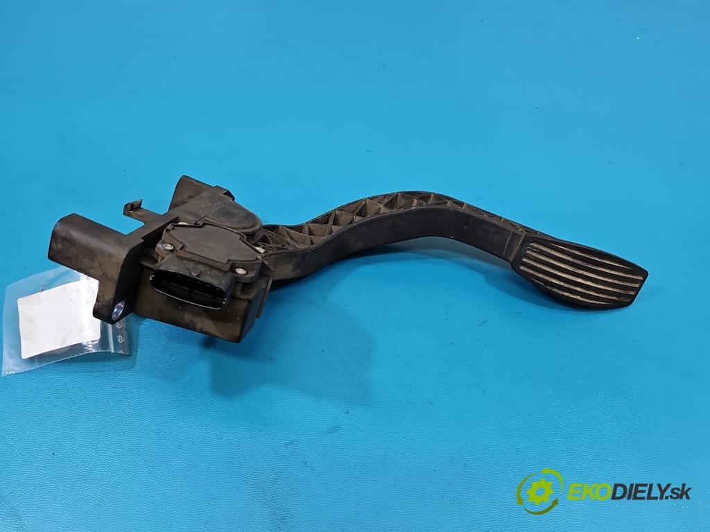 Iveco Daily IV 2006-2014 3.0 HPI 170 hp manual 125 kW 2998 cm3 5- pedal plyn: potenciometr: 0281002632