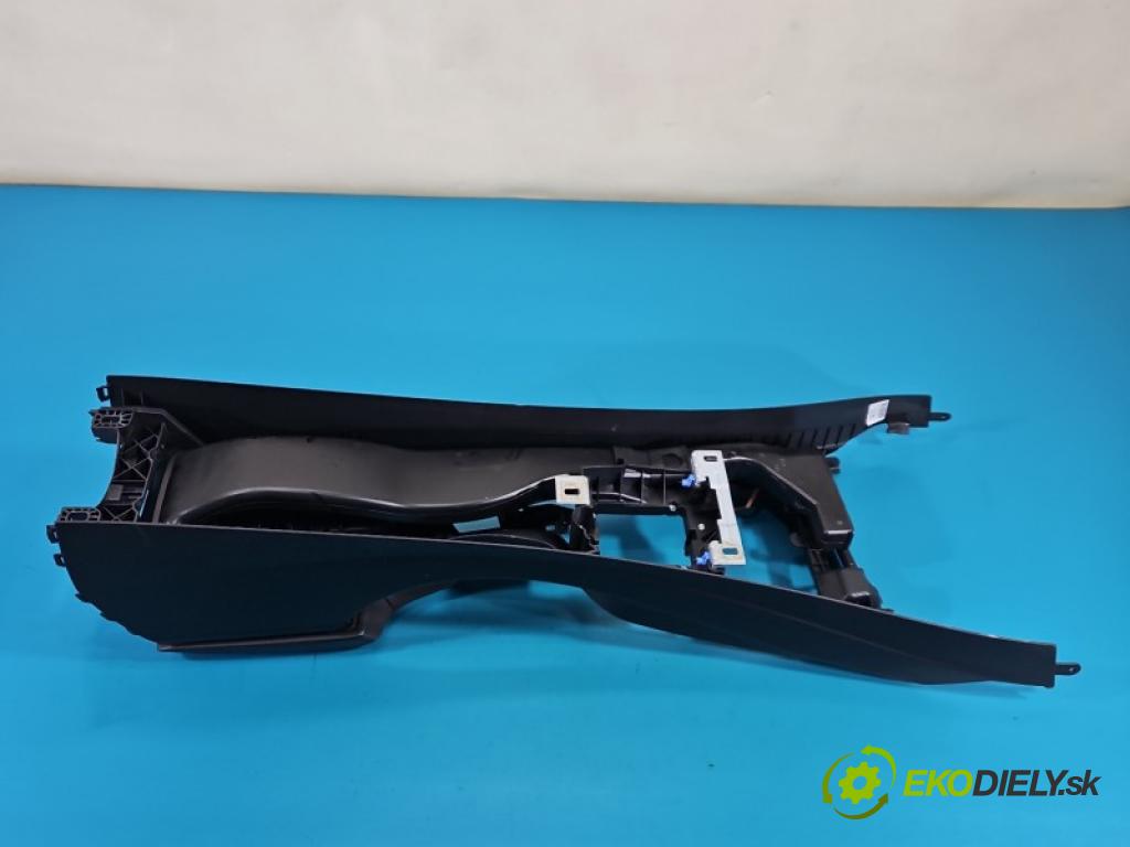Bmw 4 F32/F33/F36 2013-2020 2.0 T 245KM automatic 180 kW 1997 cm3 4- operadlo 38401931 (Lakťová opierka)