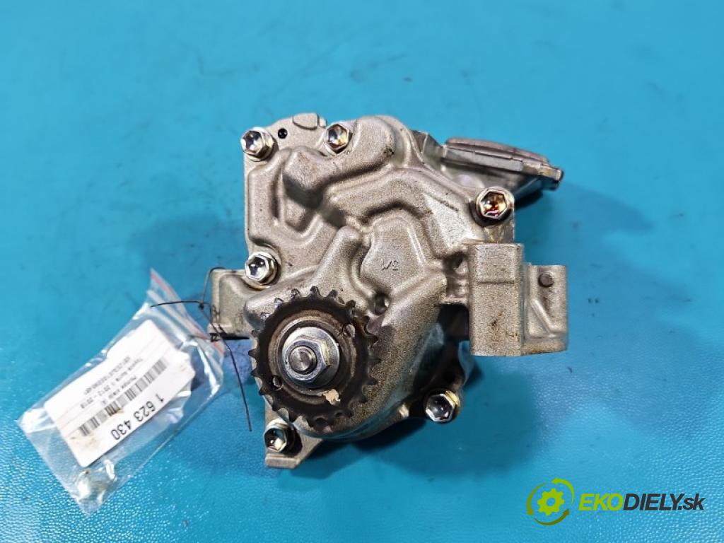Toyota Auris II 2012-2018 1.6 16V 132  HP manual 97 kW 1598 cm3 5- čerpadlo oleja:  (Olejová pumpa)