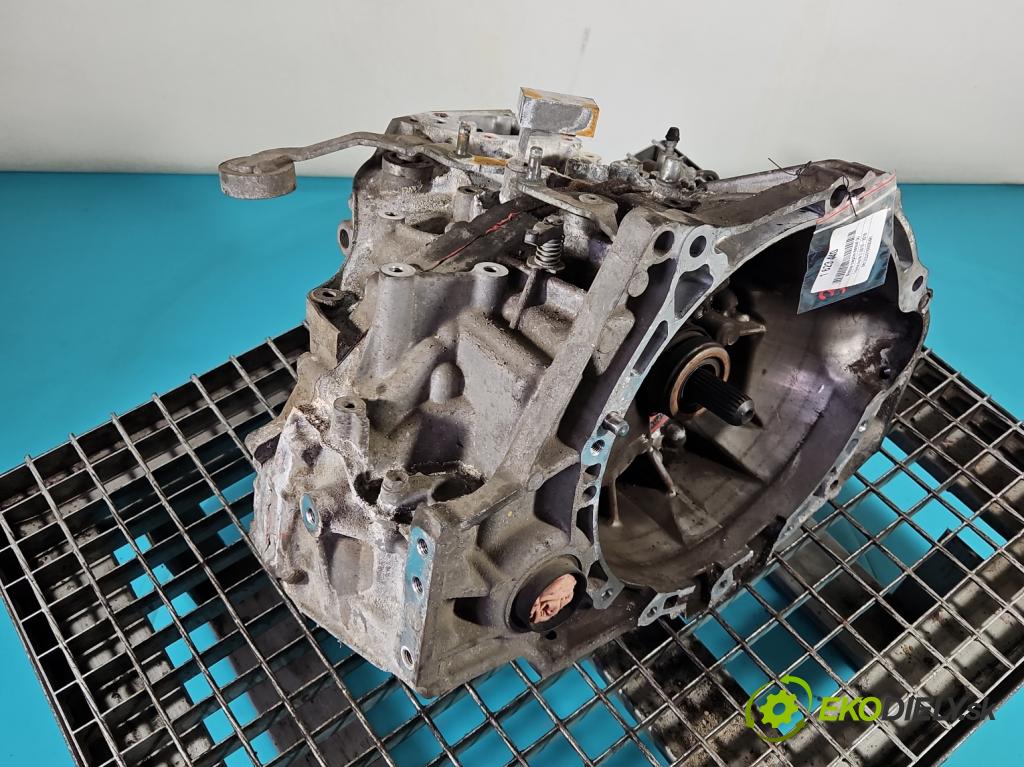 Toyota Auris II 2012-2018 1.6 16V 132  HP manual 97 kW 1598 cm3 5- prevodovka stupeň,rýchlosť manual 31115-05031