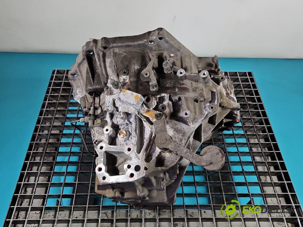 Toyota Auris II 2012-2018 1.6 16V 132  HP manual 97 kW 1598 cm3 5- prevodovka stupeň,rýchlosť manual 31115-05031