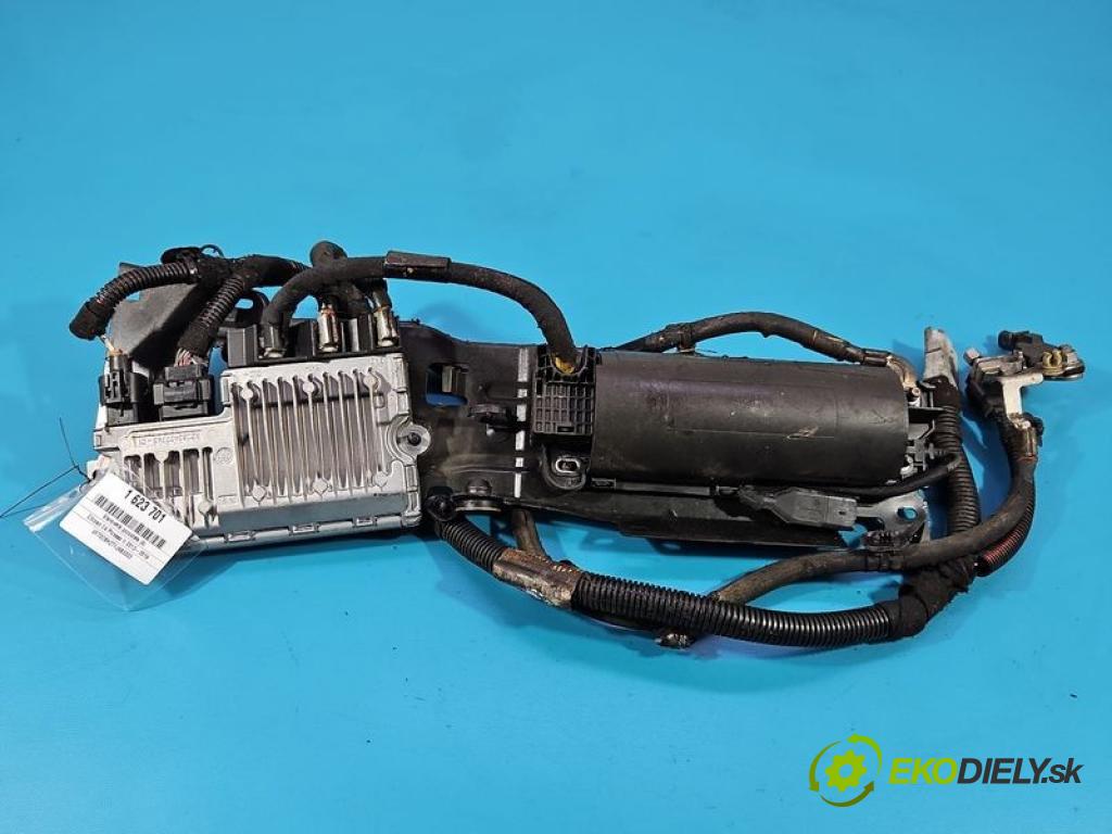 Citroen C4 Picasso II 2013-2019 1.6 hdi 120 HP automatic 88 kW 1560 cm3 5- riadiaca jednotka ostatné 9802096780-04