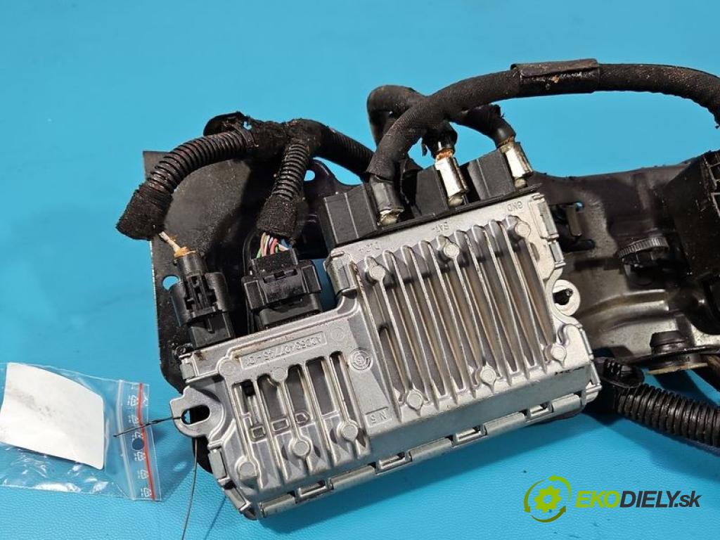 Citroen C4 Picasso II 2013-2019 1.6 hdi 120 HP automatic 88 kW 1560 cm3 5- riadiaca jednotka ostatné 9802096780-04