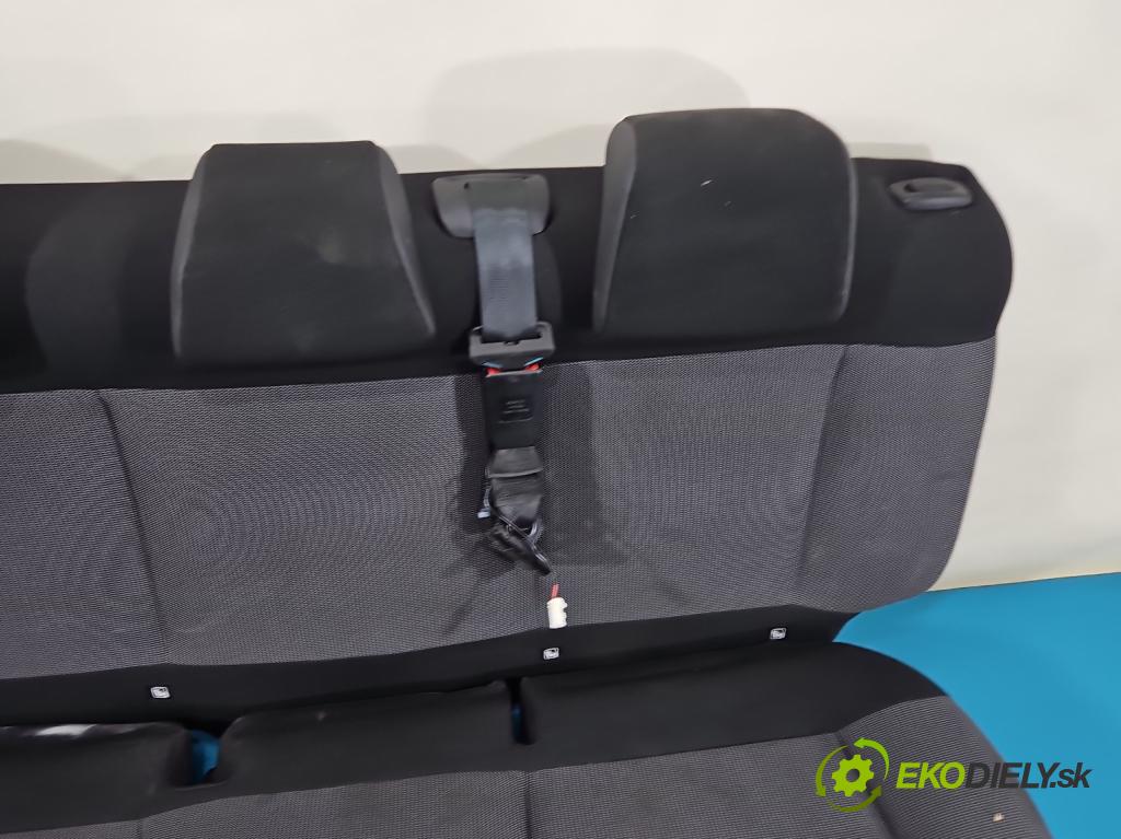 Citroen C4 Cactus 2014-2020 1.6 hdi 99 hp manual 73 kW 1560 cm3 5- Pohovka: zadní  (Sedadlo)