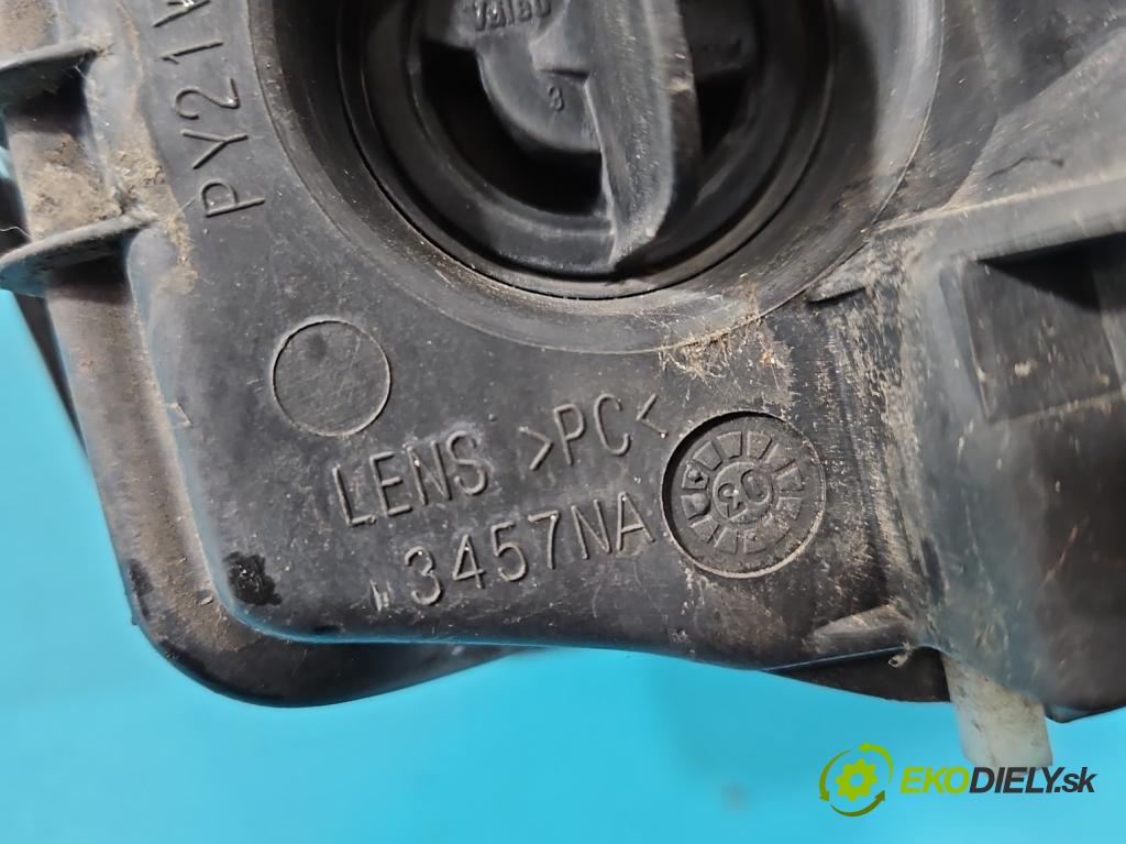 Audi A4 B6 2000-2004 2.5 tdi 163 HP automatic 120 kW 2496 cm3 5- Reflektor: ľavý 8E0941003F (Kľučka dverí ostatné)