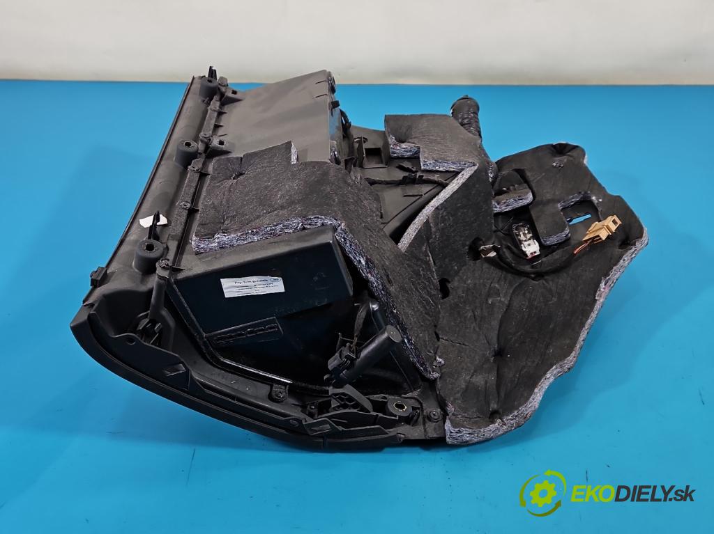 Audi A4 B6 2000-2004 2.5 tdi 163 hp automatic 120 kW 2496 cm3 5- kastlík