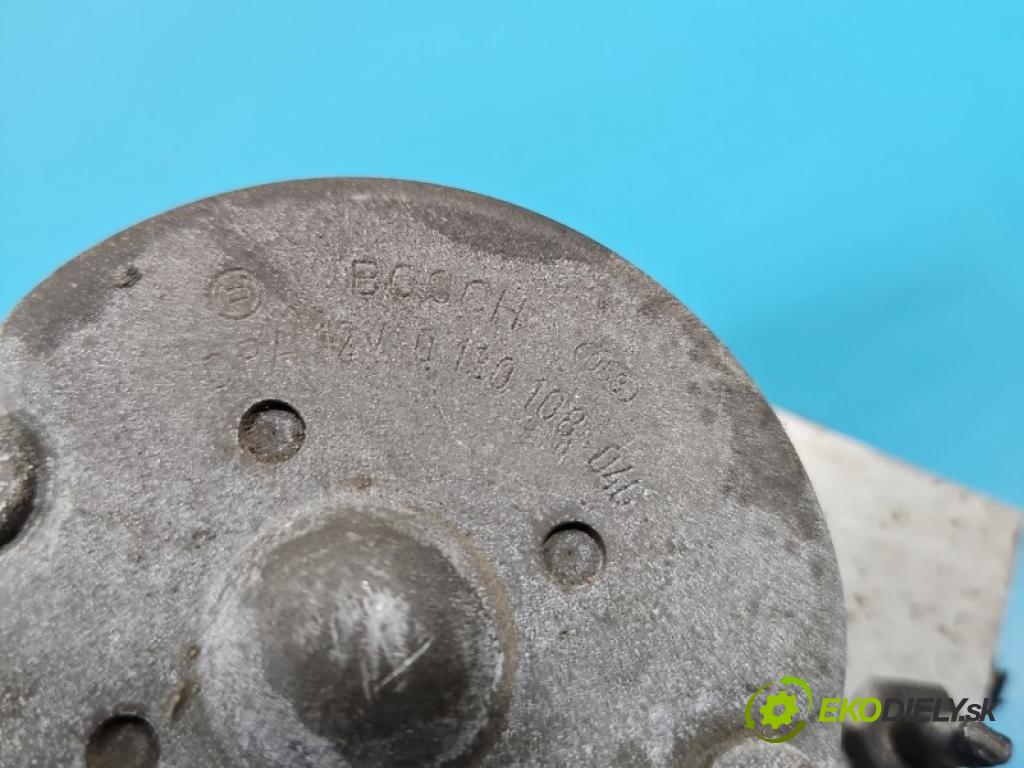 Vw Passat B5 1995-2005 1.8 20V 125 HP manual 92 kW 1781 cm3 4- čerpadlo abs 0273004132 (Pumpa ABS)