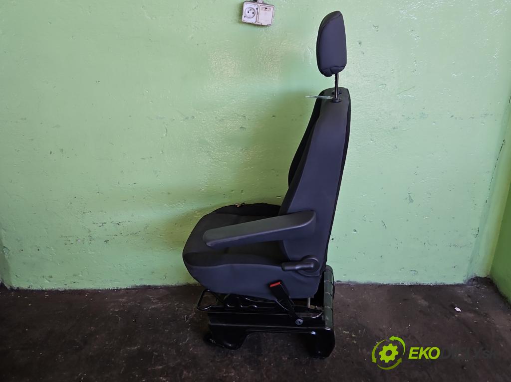 Renault Master III 2010-2024 2.3 dci 170 hp manual 125 kW 2299 cm3 5- Sedadlo pravý  (Sedadlo)
