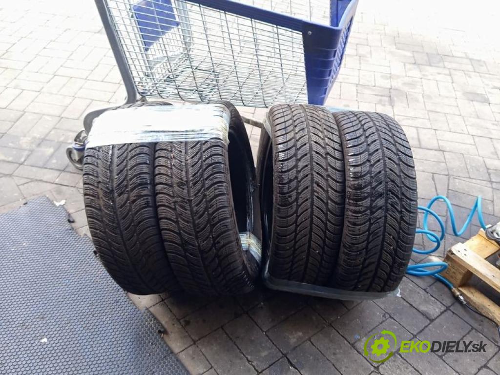 Audi A4 B6 2000-2004 2.5 tdi 163 hp automatic 120 kW 2496 cm3 5- pneumatiky: zimní 4 ks komplet