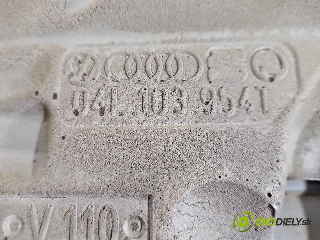 Vw Passat B8 2014- 2.0 tdi 190 HP automatic 140 kW 1968 cm3 5- kryt motora horní: 04L103954T