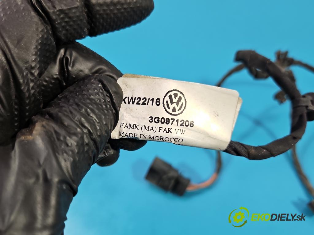 Vw Passat B8 2014- 2.0 tdi 190 hp automatic 140 kW 1968 cm3 5- Balíček: 3G0971206