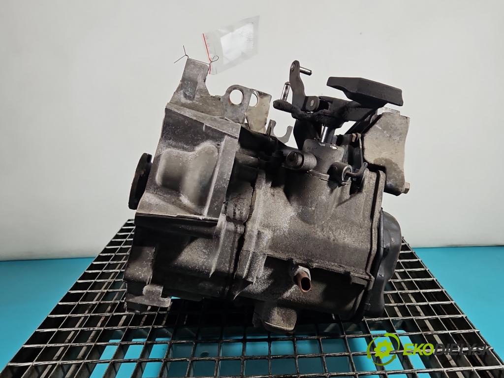 Seat Leon II 2005-2012 1.6 8V 102 HP manual 75 kW 1595 cm3 5- prevodovka stupeň,rýchlosť manual NVT
