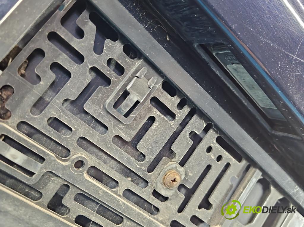 Nissan Note I 2006-2012 1.5 dci 86 HP manual 63 kW 1461 cm3 5- zadna kufor  (Kapota zadná (kufor))