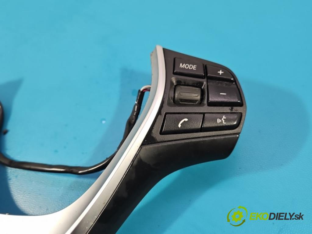 Bmw 4 F32/F33/F36 2013-2020 2.0 T 245KM automatic 180 kW 1997 cm3 4- Přepínač multifunkční: řízení: 9261861 (Páčky pod volantem)