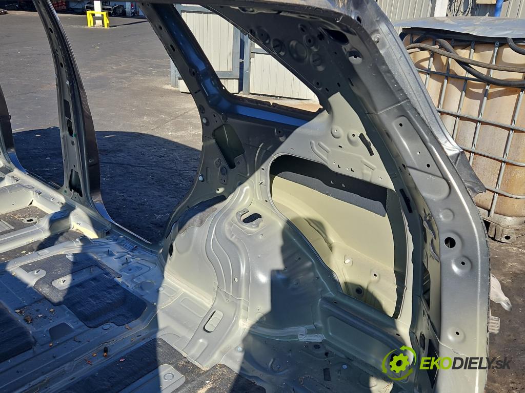 Kia Sorento III 2014-2020 2.0 crdi 185 hp automatic 136 kW 1995 cm3 5- blatnik zadní pravý