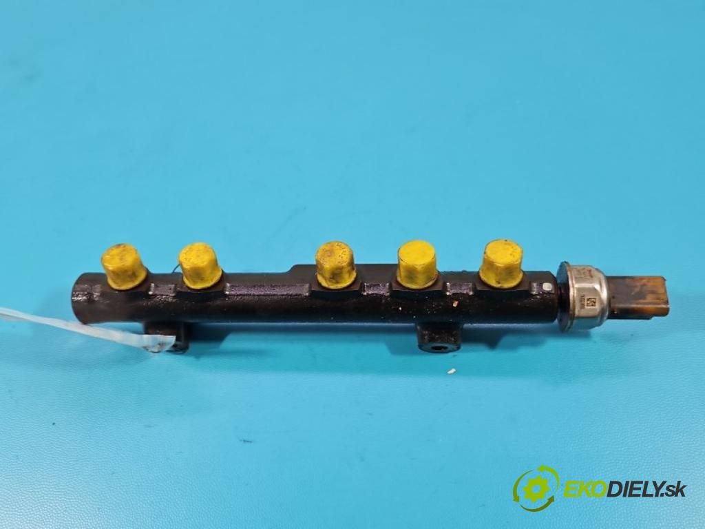 Citroen C4 Cactus 2014-2020 1.6 hdi 99 HP manual 73 kW 1560 cm3 5- lišta vstrekovacia 9804776780 (Vstrekovacia lišta)