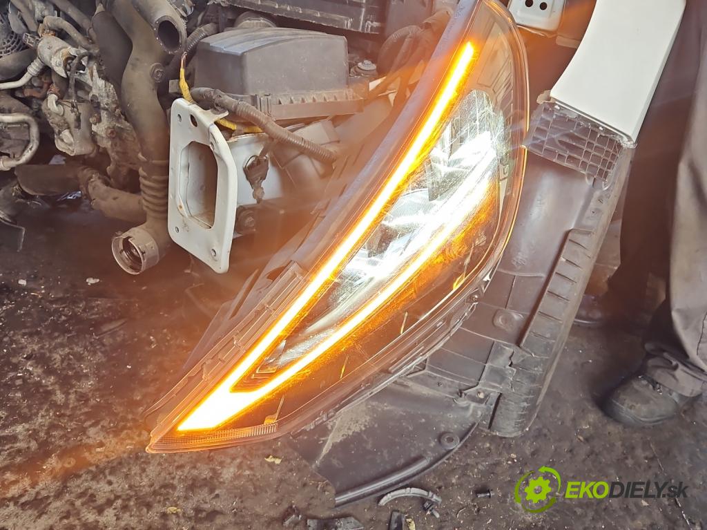 Hyundai I30 III 2016- 1.6 crdi 116 HP automatic 85 kW 1598 cm3 5- Reflektor: ľavý 92101-G4600 (Kľučka dverí ostatné)