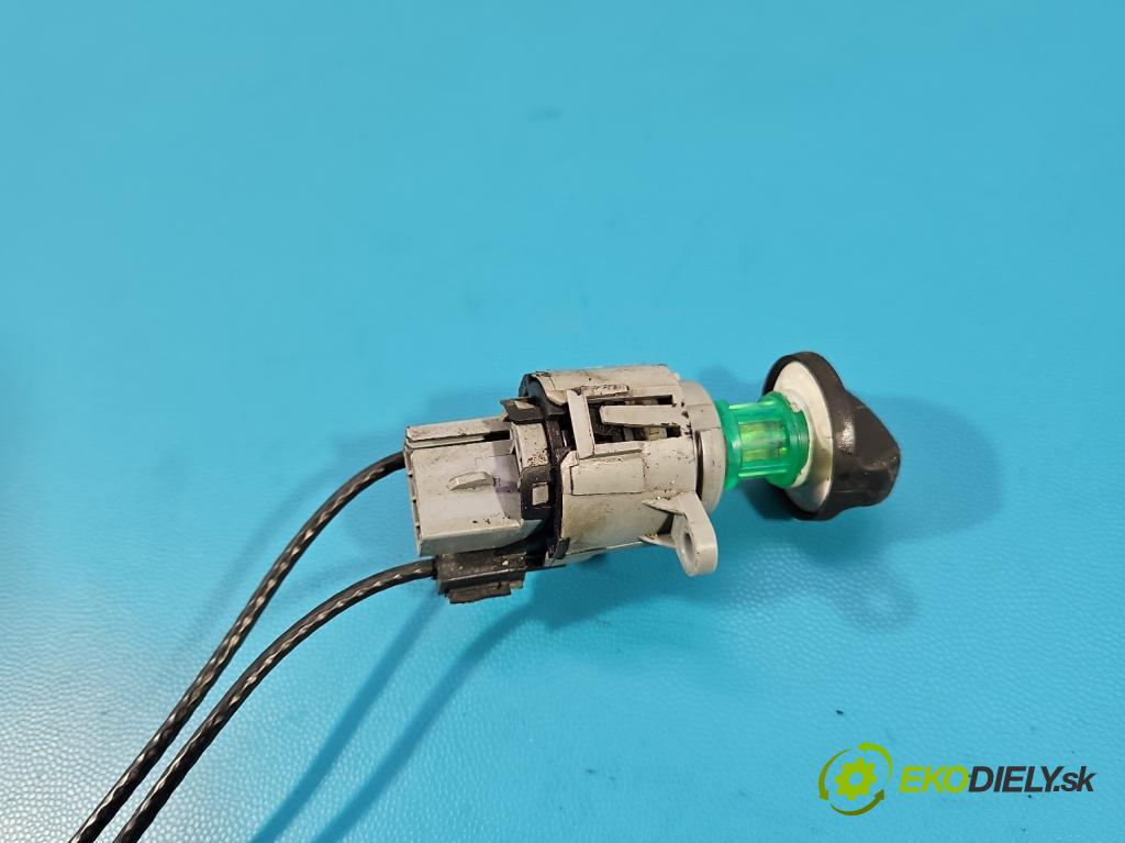 Ford Focus Mk1 1998-2004 2.0 16V 131 HP manual 96 kW 1988 cm3 3- panel kúrenia 98AB-11503-AE
