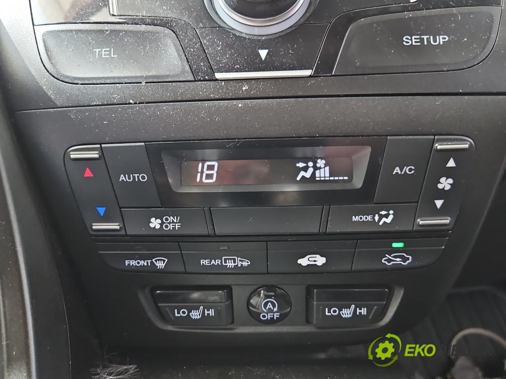 Honda Civic IX 2011-2017 1.8 i-VTEC: 141 HP manual 104 kW 1798 cm3 5- panel kúrenia 79600TVO-G4