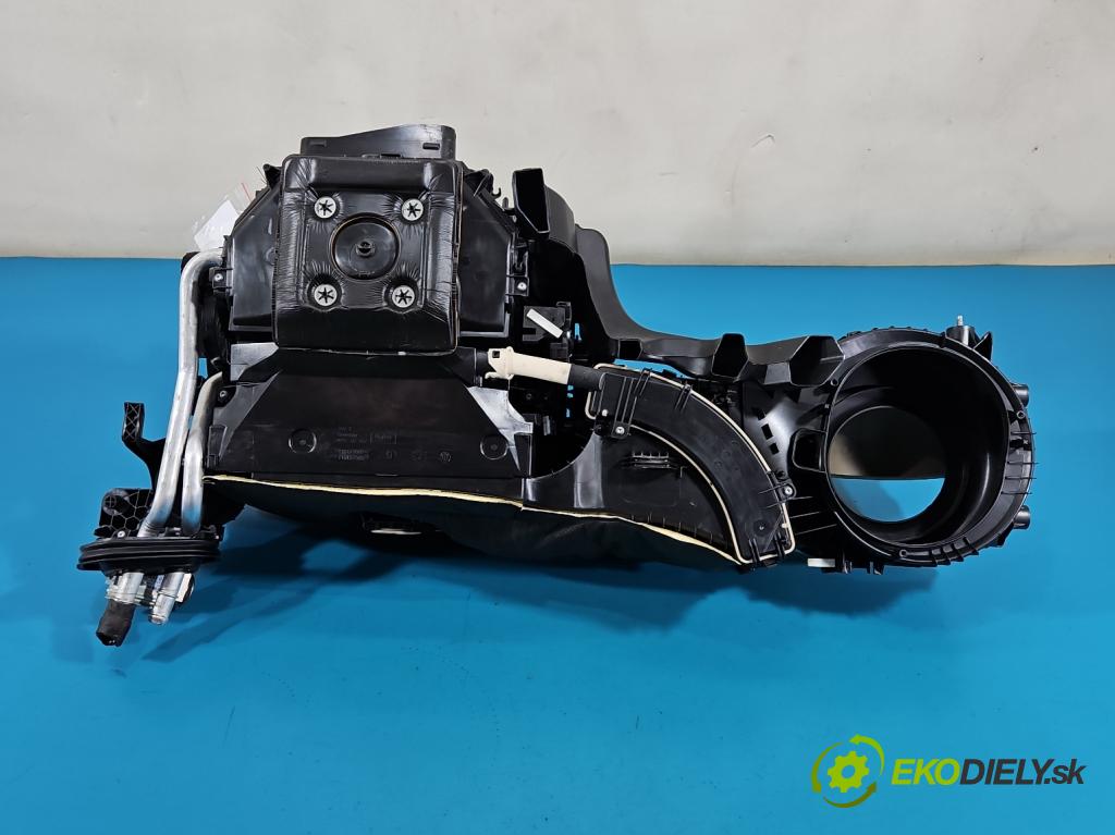 Bmw 4 F32/F33/F36 2013-2020 2.0 T 245KM automatic 180 kW 1997 cm3 4- radiátor 9325141-02 (Radiátor topení)